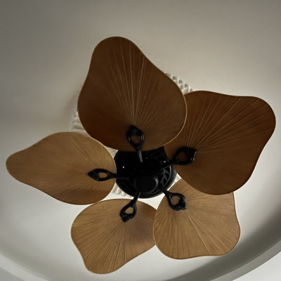 Quạt trần cánh lá, mẫu sang trọng, vừa trang trí và mát, êm, có điều khiển từ xa, động cơ DC tiết kiệm điện 6 tốc độ gió