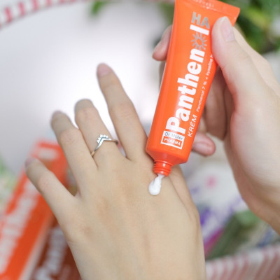 Kem dưỡng ẩm da cấp nước Dr Muller Cộng Hòa Sec Panthenol B5 7% HA 30ml - HÀNG CHÍNH HÃNG