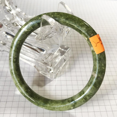 Vòng tay ngọc tự nhiên màu xanh cho mệnh Hỏa và Mộc hàng mới độc lạ vừa khai thác(Đá thật của VN)