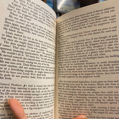 Sách - SF Masterworks: Ringworld by Larry Niven | Classics Fantasy - Science Fiction