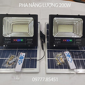 Đèn năng lượng mặt trời 200w 289
