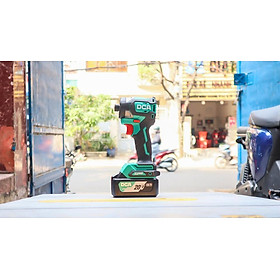 MÁY SIẾT VÍT KHÔNG CHỔI THAN DÙNG PIN 20VMAX/4AH*2 SẠC 2A DCA  ADPL208EM - HÀNG CHÍNH HÃNG
