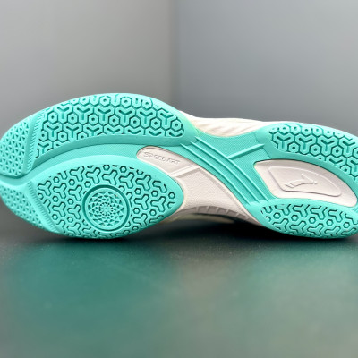 Giày Bóng Bàn Speed Art 28020 Trắng Đỏ - Tốc Độ, Hiệu Suất, Phong Cách Mạnh Mẽ, Chuyên Nghiệp Và Bền Bỉ