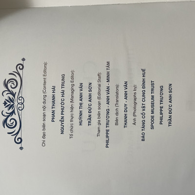 Đồ gốm sứ châu Âu ở Bảo tàng Cổ vật Cung đình Huế (Bìa cứng)