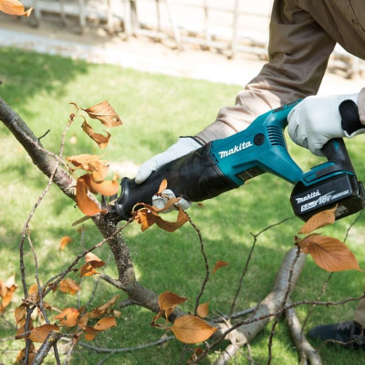 MÁY CƯA KIẾM DÙNG PIN(18V) 32MM (KHÔNG KÈM PIN VÀ ĐẾ SẠC) MAKITA DJR186Z- HÀNG CHÍNH HÃNG