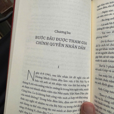 TỪ TRIỀU ĐÌNH HUẾ ĐẾN CHIẾN KHU VIỆT BẮC – Phạm Khắc Hòe – NXB Hội Nhà Văn