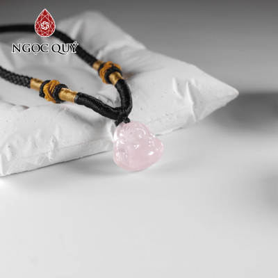 Mặt dây chuyền phật di lặc thạch anh hồng 15x15mm mệnh hỏa, thổ - Ngọc Quý Gemstones