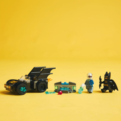 Đồ Chơi Lắp Ráp Batman Và Xe Chiến Đấu Với Mr. Freeze LEGO SUPERHEROES 76301 (63 Chi Tiết)