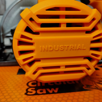 MÁY CƯA ĐĨA TRÒN 185MM 1600W INGCO CS18568 ( TẶNG LƯỠI CẮT VÀ BAO TAY INGCO)- HÀNG CHÍNH HÃNG