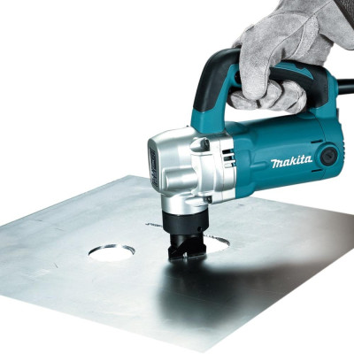 MÁY CẮT TÔN 3.2MM 710W MAKITA JN3201 - HÀNG CHÍNH HÃNG