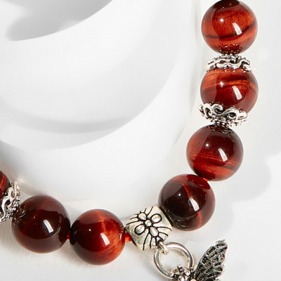 Vòng tay đá mắt hổ charm Ong Ngọc Quý Gemstones