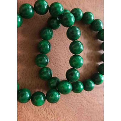 CHIẾC VÒNG XANH LÁ ĐÁ CT NỮ ĐEO MỆNH HỎA VÀ MỆNH MỘC HỢP 10MM 18 HẠT VÔ CUNG