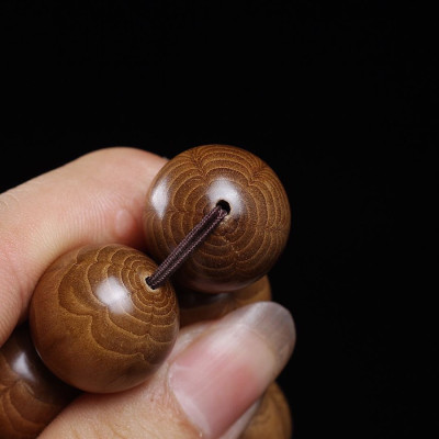 VÒNG CHUỖI GỖ LỤC ĐẠO MỘC LIÊN HOA 108 hạt 10ly TẶNG HỘP ĐỰNG