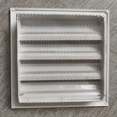 Tấm chắn gió louver nan Z 400x400 kèm lưới chắn côn trùng