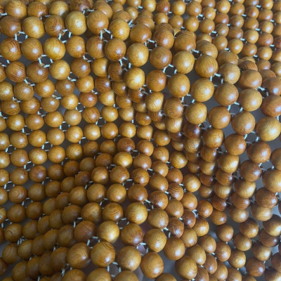 Đệm Lót Khoác Vai Ghế Xe Ô Tô Hạt Gỗ Pơ Mu Cao Cấp Hạt 1.8cm ( hình thật )