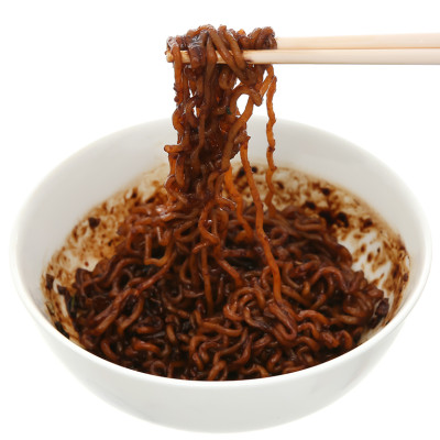 Mì Ăn Liền - Mì Tương Đen Vị Bò Ottogi 65g