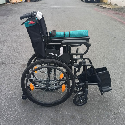Xe lăn du lịch Sắt Sơn Chống Lật Lucass X980L