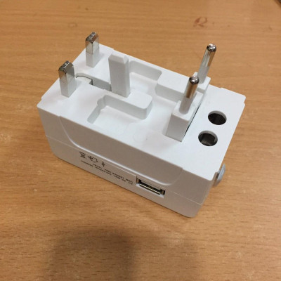 Ổ CẮM DU LỊCH ĐA NĂNG TÍCH HỢP CỔNG USB -TA2- hàng chính hãng MPE