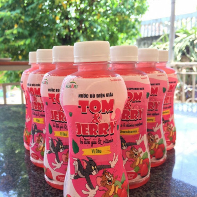 Nước bù điện giải Tom and Jerry ( vị dâu) Alkari , thùng 24 chai x 250ml