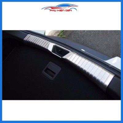 Ốp chống trầy cốp Mazda CX3 2021-2022 Inox mạ crom sáng bóng