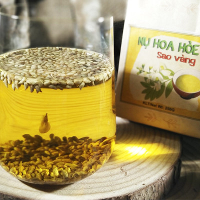 Trà hoa hòe sấy khô cao cấp - Hoa hòe giúp ổn định huyết áp, tốt cho người giãn tĩnh mạch, ngủ ngon, thanh nhiệt - sản phẩm đã được sao vàng cho mùi vị thơm dễ uống - Thích hợp làm quà tặng người cao tuổi