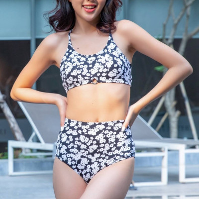 Áo bikini đa năng Gym-to-swim LMcation Ana - Hoa Nhí Đen Trắng