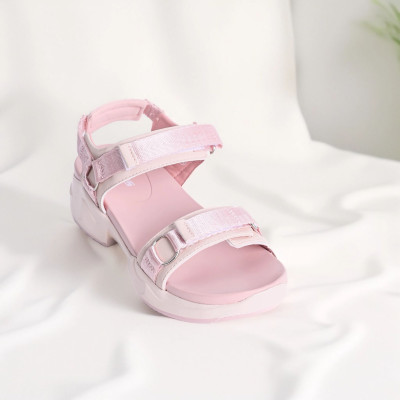 Sandal Biti