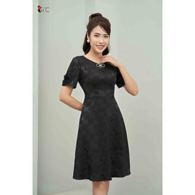 Đầm tafta lụa hoa ô, tay bồng, cài nơ đá Tri